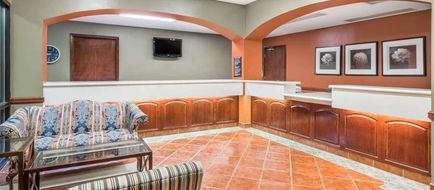 Super 8 Weslaco Lobby