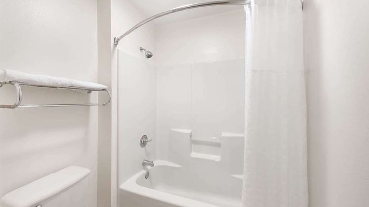 Super 8 Weslaco Room