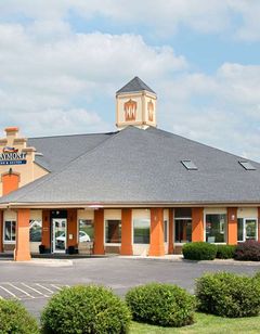 Baymont Inn & Suites Pella
