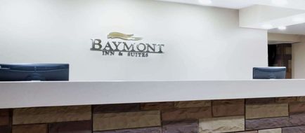 Baymont Inn & Suites Columbus Lobby
