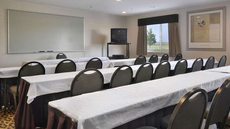 <b>Baymont Inn & Suites Columbus Meeting</b>. Images powered by <a href="https://iceportal.shijigroup.com/" title="IcePortal" target="_blank">IcePortal</a>.