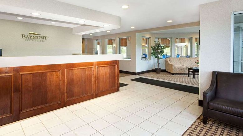 <b>Baymont Inn & Suites Howell/Brighton Lobby</b>. Images powered by <a href="https://iceportal.shijigroup.com/" title="IcePortal" target="_blank">IcePortal</a>.