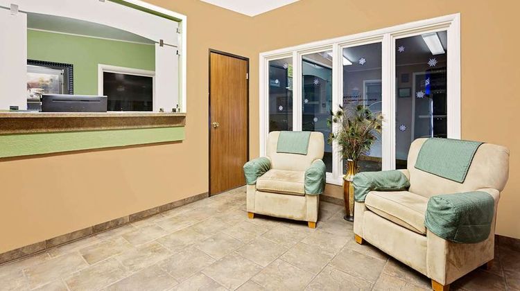 Super 8 Cut Bank Lobby