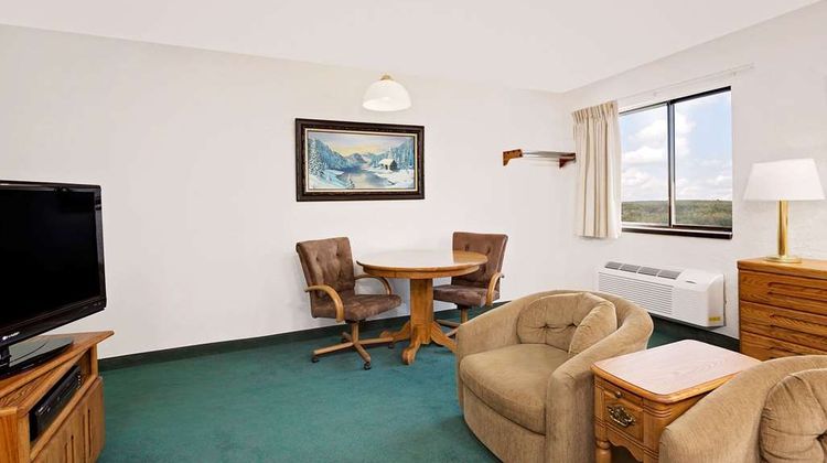 Super 8 Cut Bank Room