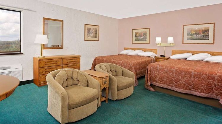 Super 8 Cut Bank Room