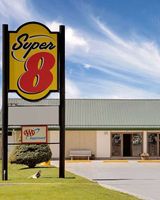 Super 8 Cut Bank