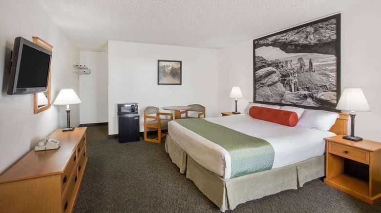 <b>Super 8 Salina/Scenic Hills Area Room</b>. Images powered by <a href="https://iceportal.shijigroup.com/" title="IcePortal" target="_blank">IcePortal</a>.