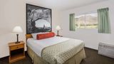 Super 8 Salina/Scenic Hills Area Suite