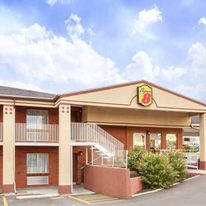 Super 8 Salina/Scenic Hills Area