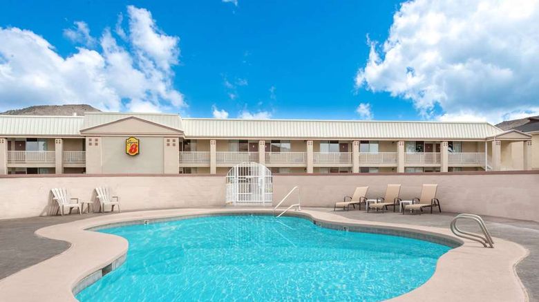 <b>Super 8 Salina/Scenic Hills Area Pool</b>. Images powered by <a href="https://iceportal.shijigroup.com/" title="IcePortal" target="_blank">IcePortal</a>.