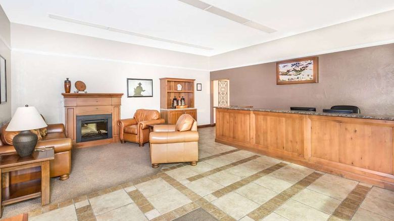 <b>Super 8 Salina/Scenic Hills Area Lobby</b>. Images powered by <a href="https://iceportal.shijigroup.com/" title="IcePortal" target="_blank">IcePortal</a>.