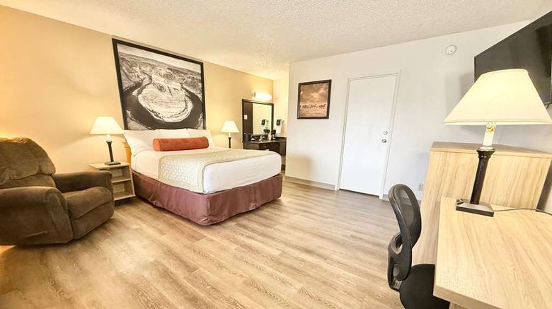 <b>Super 8 Salina/Scenic Hills Area Room</b>. Images powered by <a href="https://iceportal.shijigroup.com/" title="IcePortal" target="_blank">IcePortal</a>.