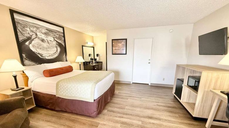 <b>Super 8 Salina/Scenic Hills Area Room</b>. Images powered by <a href="https://iceportal.shijigroup.com/" title="IcePortal" target="_blank">IcePortal</a>.
