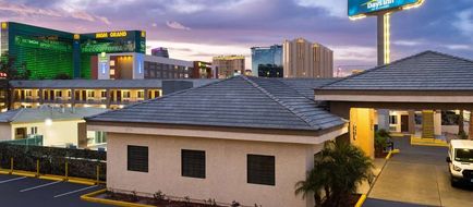 Days Inn Las Vegas Arpt Near Strip Exterior
