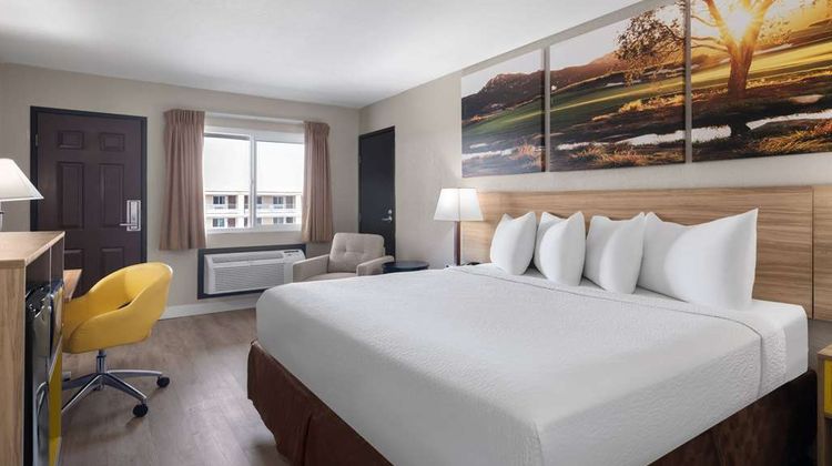 Days Inn Las Vegas Arpt Near Strip Room