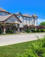 Days Inn & Suites West Edmonton