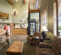 Super 8 Troy Lobby