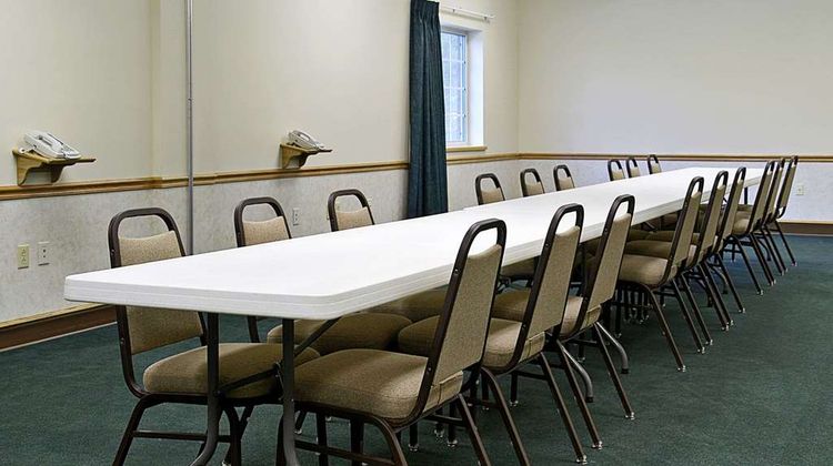 Super 8 Ava Meeting