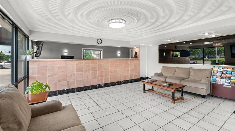 <b>Knights Inn Virginia Beach LynnHaven Lobby</b>. Images powered by <a href="https://iceportal.shijigroup.com/" title="IcePortal" target="_blank">IcePortal</a>.
