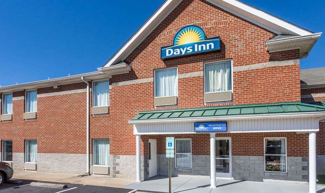 Days Inn Glen Allen Exterior