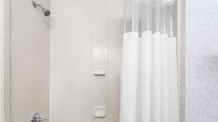 Days Inn Glen Allen Room