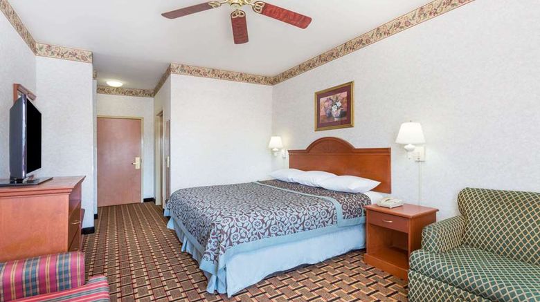 <b>Days Inn Glen Allen Room</b>. Images powered by <a href="https://iceportal.shijigroup.com/" title="IcePortal" target="_blank">IcePortal</a>.