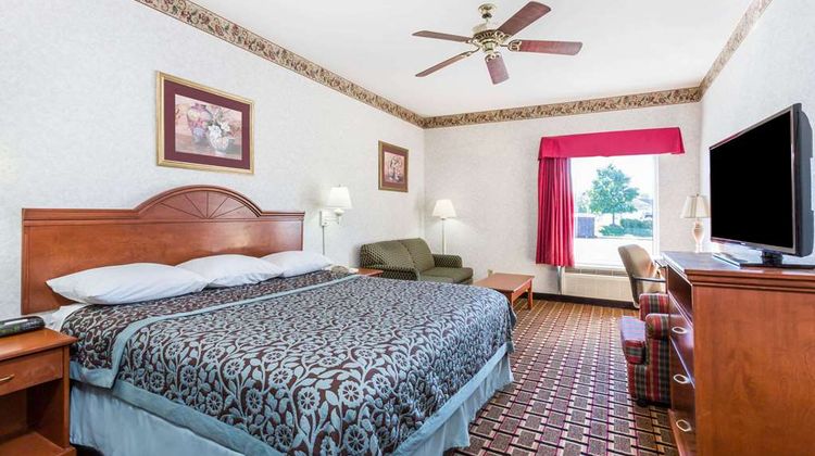 Days Inn Glen Allen Room