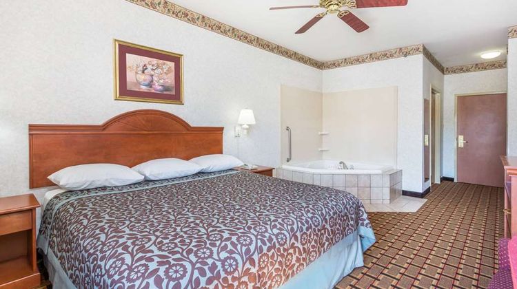 Days Inn Glen Allen Suite
