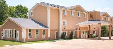 Super 8 Perry Exterior