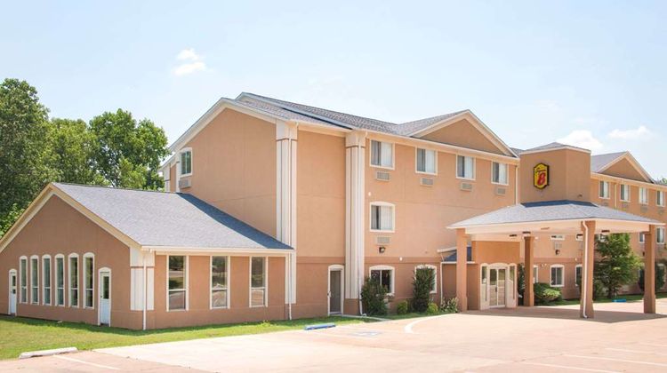Super 8 Perry Exterior