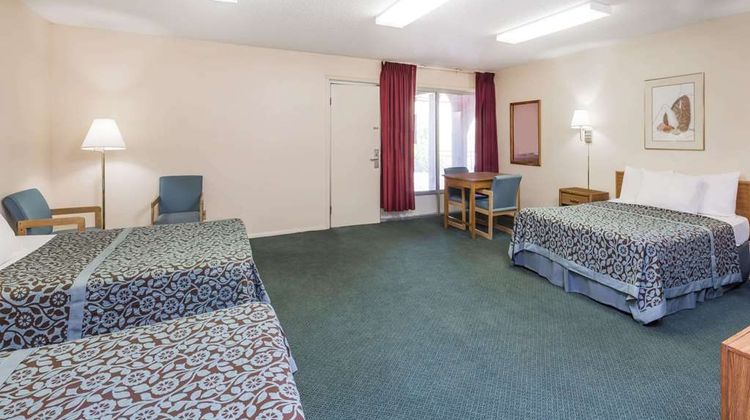 Days Inn Socorro Room