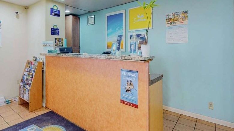 <b>Days Inn Socorro Lobby</b>. Images powered by <a href="https://iceportal.shijigroup.com/" title="IcePortal" target="_blank">IcePortal</a>.