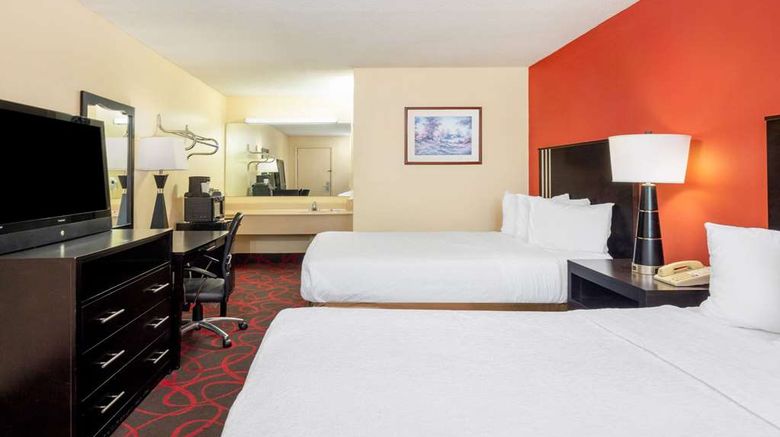 <b>Travelodge by Wyndham Richmond Room</b>. Images powered by <a href="https://iceportal.shijigroup.com/" title="IcePortal" target="_blank">IcePortal</a>.
