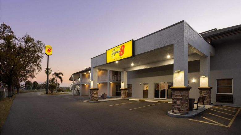 <b>Super 8 Ellenton Bradenton Area Exterior</b>. Images powered by <a href="https://iceportal.shijigroup.com/" title="IcePortal" target="_blank">IcePortal</a>.