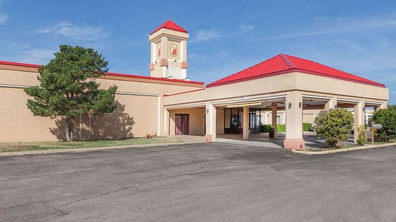 <b>Super 8 Plainview Exterior</b>. Images powered by <a href="https://iceportal.shijigroup.com/" title="IcePortal" target="_blank">IcePortal</a>.