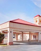 Super 8 Plainview