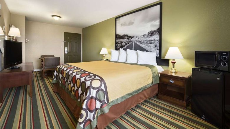 <b>Super 8 Childress Room</b>. Images powered by <a href="https://iceportal.shijigroup.com/" title="IcePortal" target="_blank">IcePortal</a>.