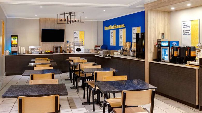 <b>Days Inn Edmundston Restaurant</b>. Images powered by <a href="https://iceportal.shijigroup.com/" title="IcePortal" target="_blank">IcePortal</a>.