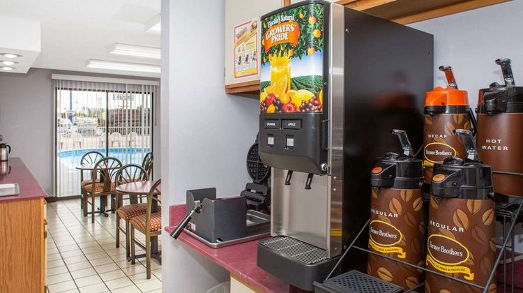 Super 8 Springdale Other