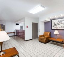 Super 8 Springdale Lobby