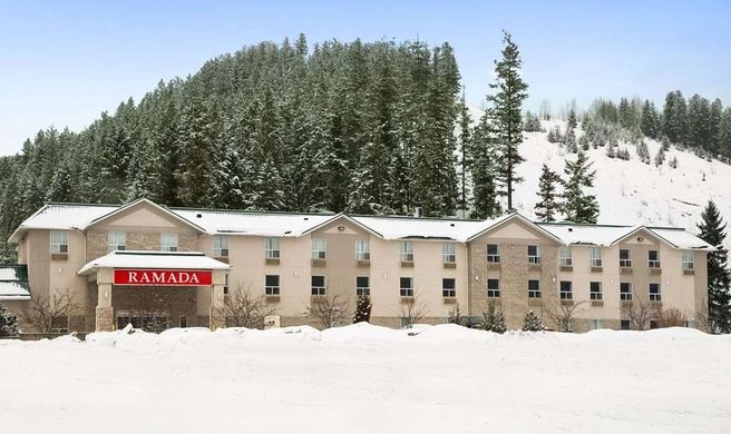 Ramada Limited Golden Exterior