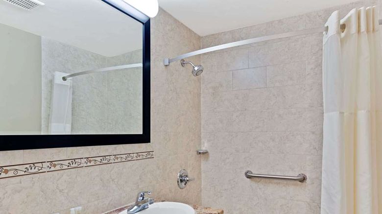 <b>Super 8 Long Island City LGA Hotel Room</b>. Images powered by <a href="https://iceportal.shijigroup.com/" title="IcePortal" target="_blank">IcePortal</a>.