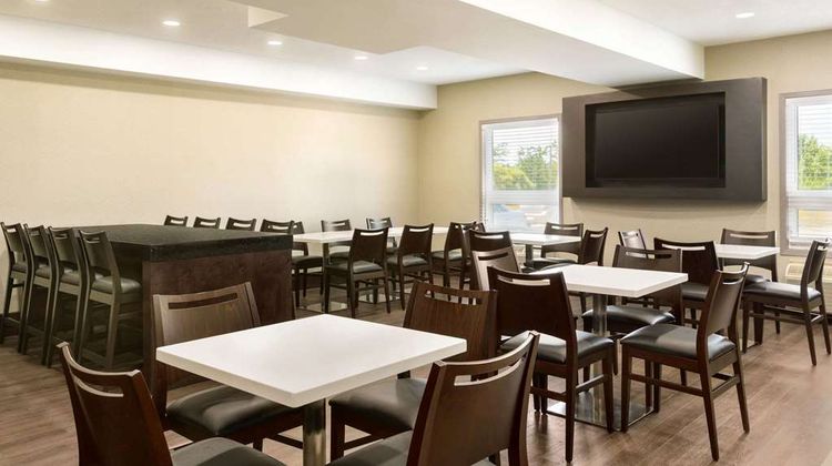 Super 8 Ajax/Toronto Restaurant