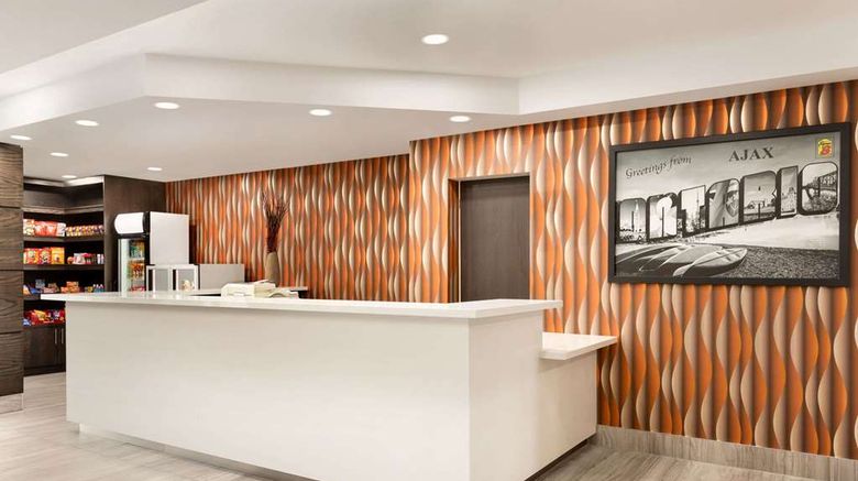 <b>Super 8 Ajax/Toronto Lobby</b>. Images powered by <a href="https://iceportal.shijigroup.com/" title="IcePortal" target="_blank">IcePortal</a>.