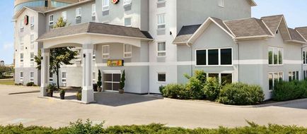 Super 8 Ajax/Toronto Exterior