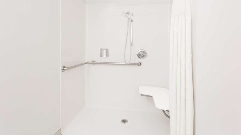 <b>Super 8 Cloverdale Room</b>. Images powered by <a href="https://iceportal.shijigroup.com/" title="IcePortal" target="_blank">IcePortal</a>.