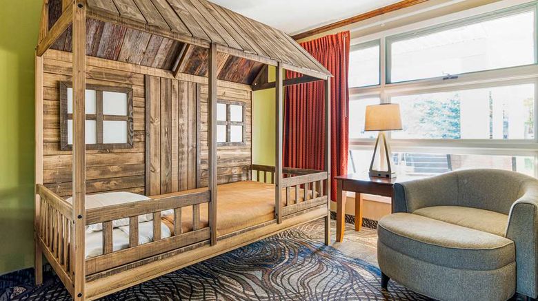 <b>Super 8 Lake George/Downtown Suite</b>. Images powered by <a href="https://iceportal.shijigroup.com/" title="IcePortal" target="_blank">IcePortal</a>.