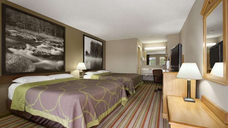 Super 8 Chiswell/Max Meadows Area Room