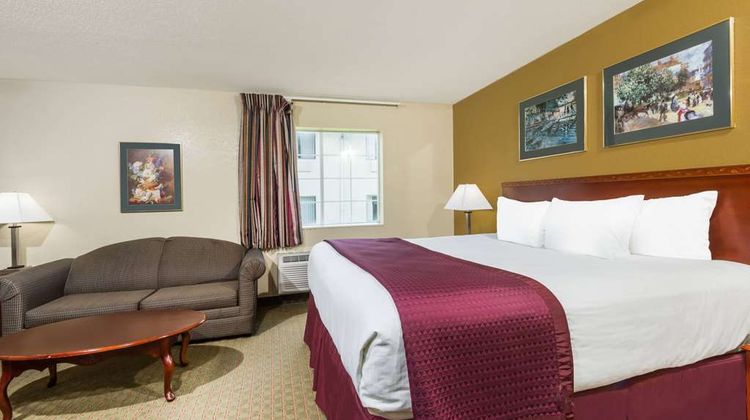 Days Inn Norton Suite