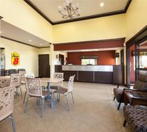 Super 8 Fairfield Lobby